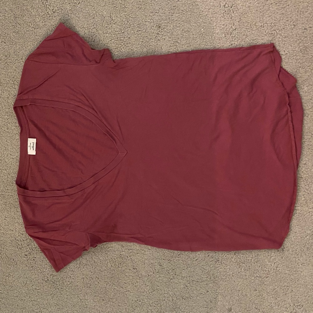 Aritzia v neck